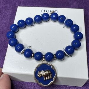 Crown & Ivy Blue Beaded Bracelet with Elephant Charm NWOT (on card)